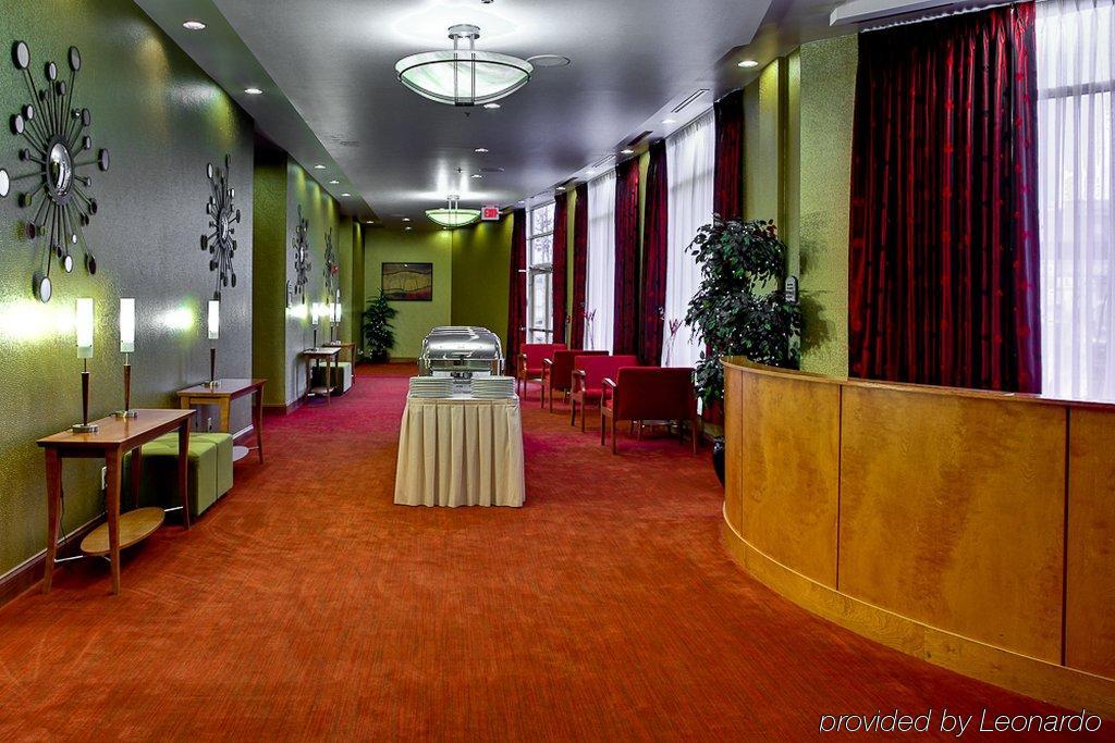 Delta Hotels By Marriott Colonial Heights Dalaman gambar