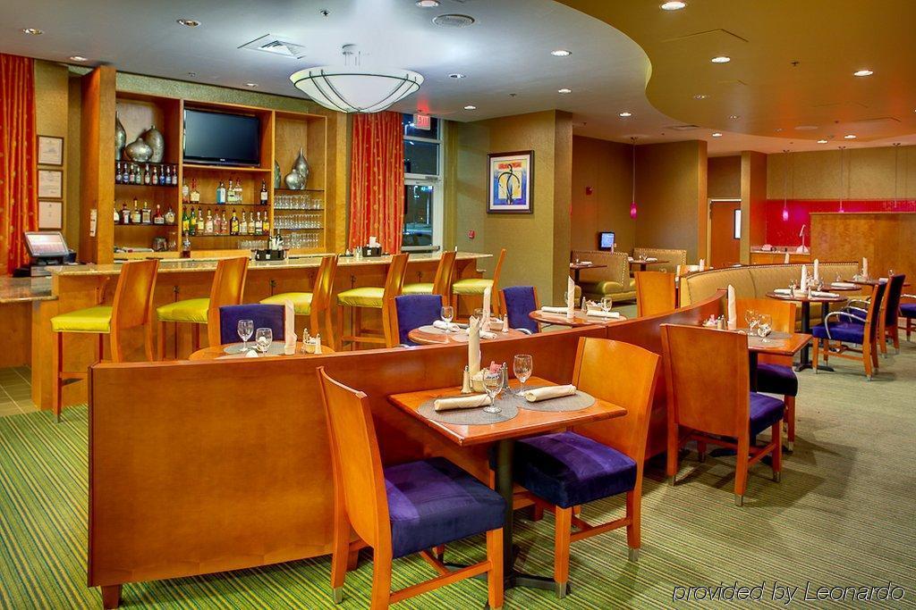 Delta Hotels By Marriott Colonial Heights Restoran gambar